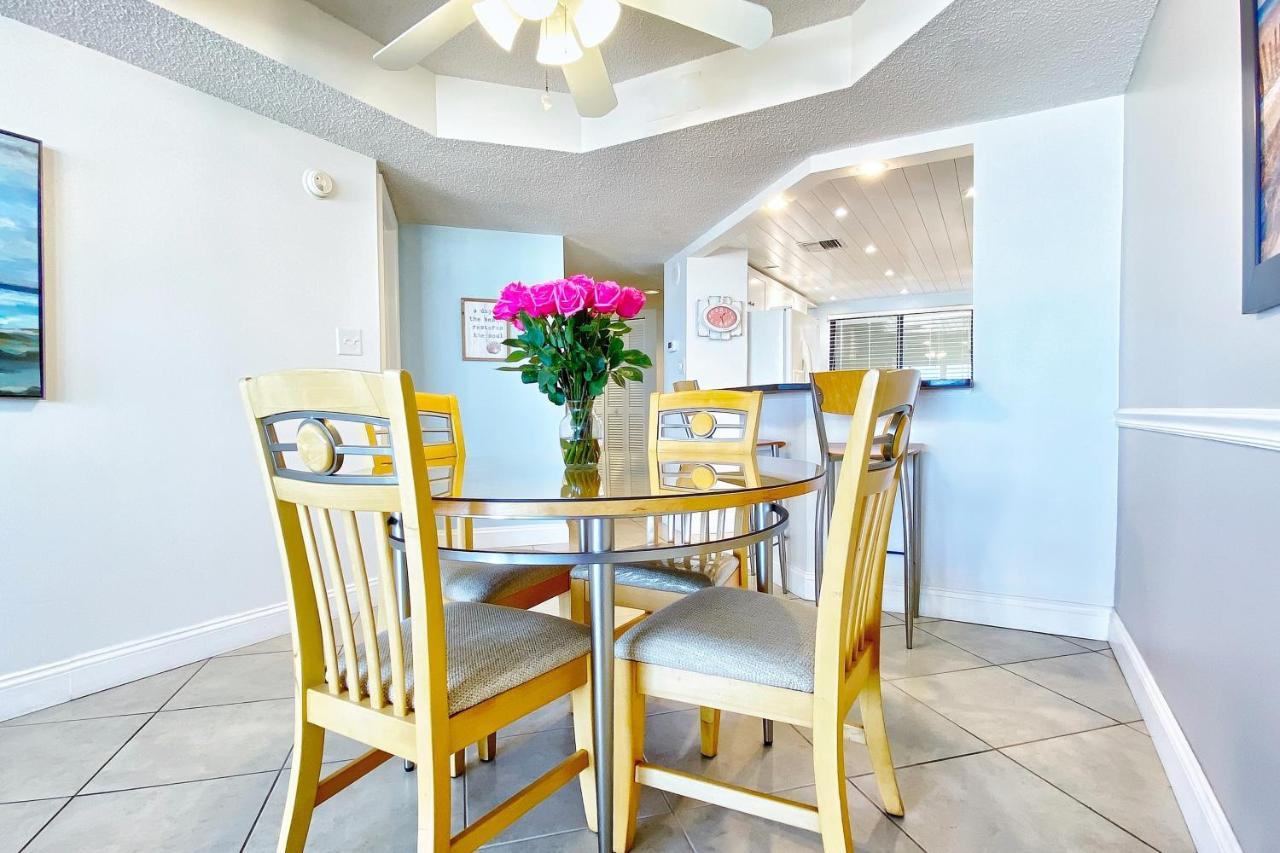 Lighthouse Towers 704 Apartment Clearwater Beach Exterior photo